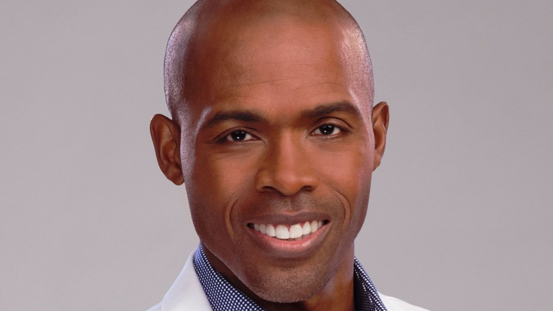 Dr. Ian Smith